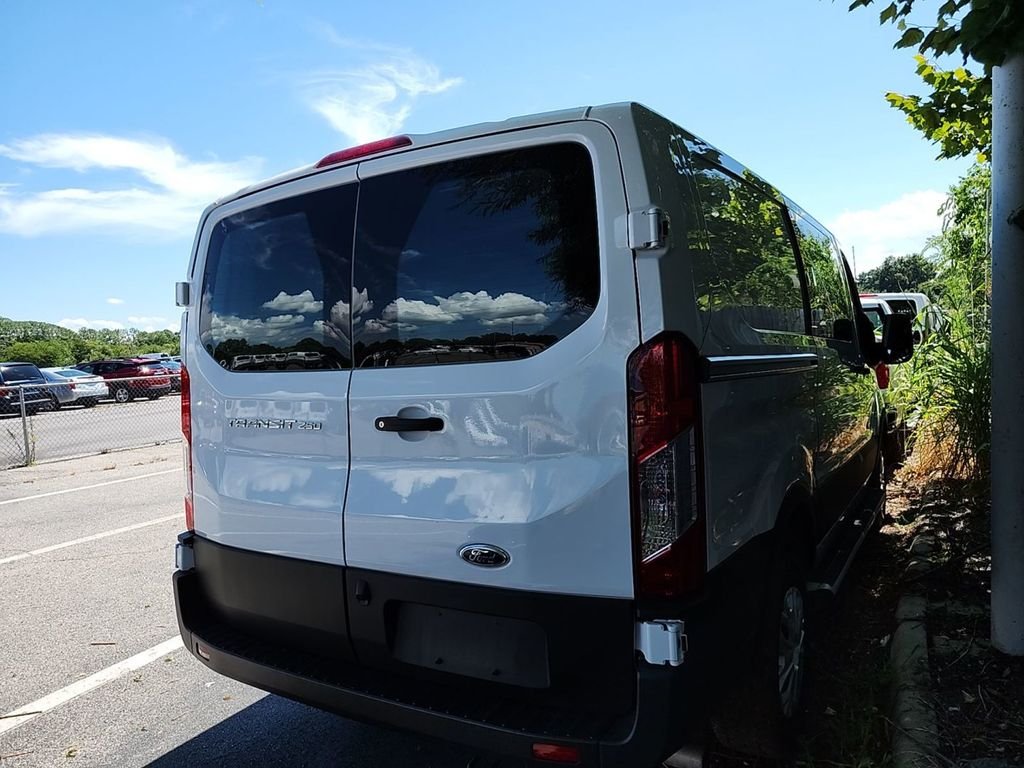 ford transit van 2025 1FTBR1Y83SKB05170 image ford transit van 2025 1FTBR1Y83SKB05170 image